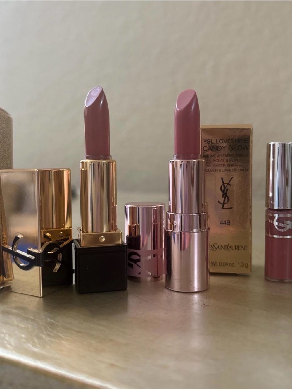 Yves Saint Laurent #44 B # 44 lip gloss N 1 Lipstick (Pink Rose, nudeTones)